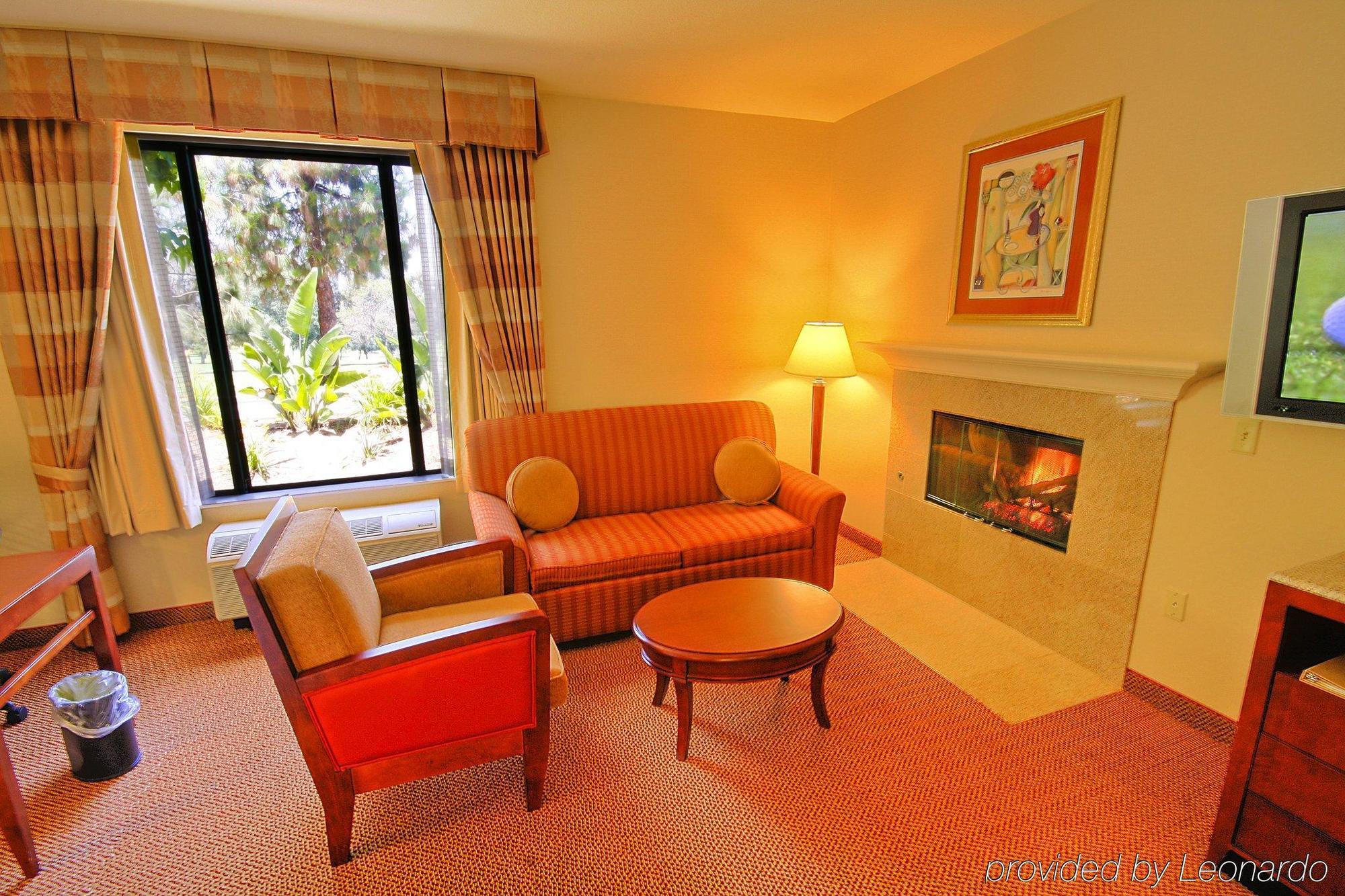 Hilton Garden Inn Montebello / Los Angeles Phòng bức ảnh